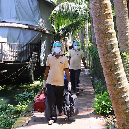 库玛拉孔 Aqua Jumbo Houseboats酒店 外观 照片