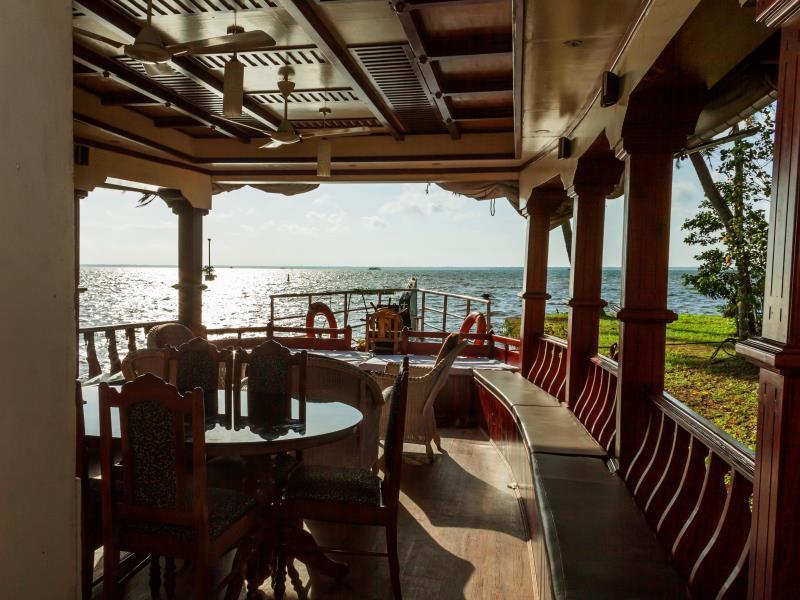 库玛拉孔 Aqua Jumbo Houseboats酒店 外观 照片