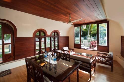 库玛拉孔 Aqua Jumbo Houseboats酒店 外观 照片